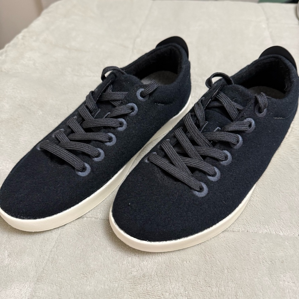 Allbirds women  wool pipers. Like new